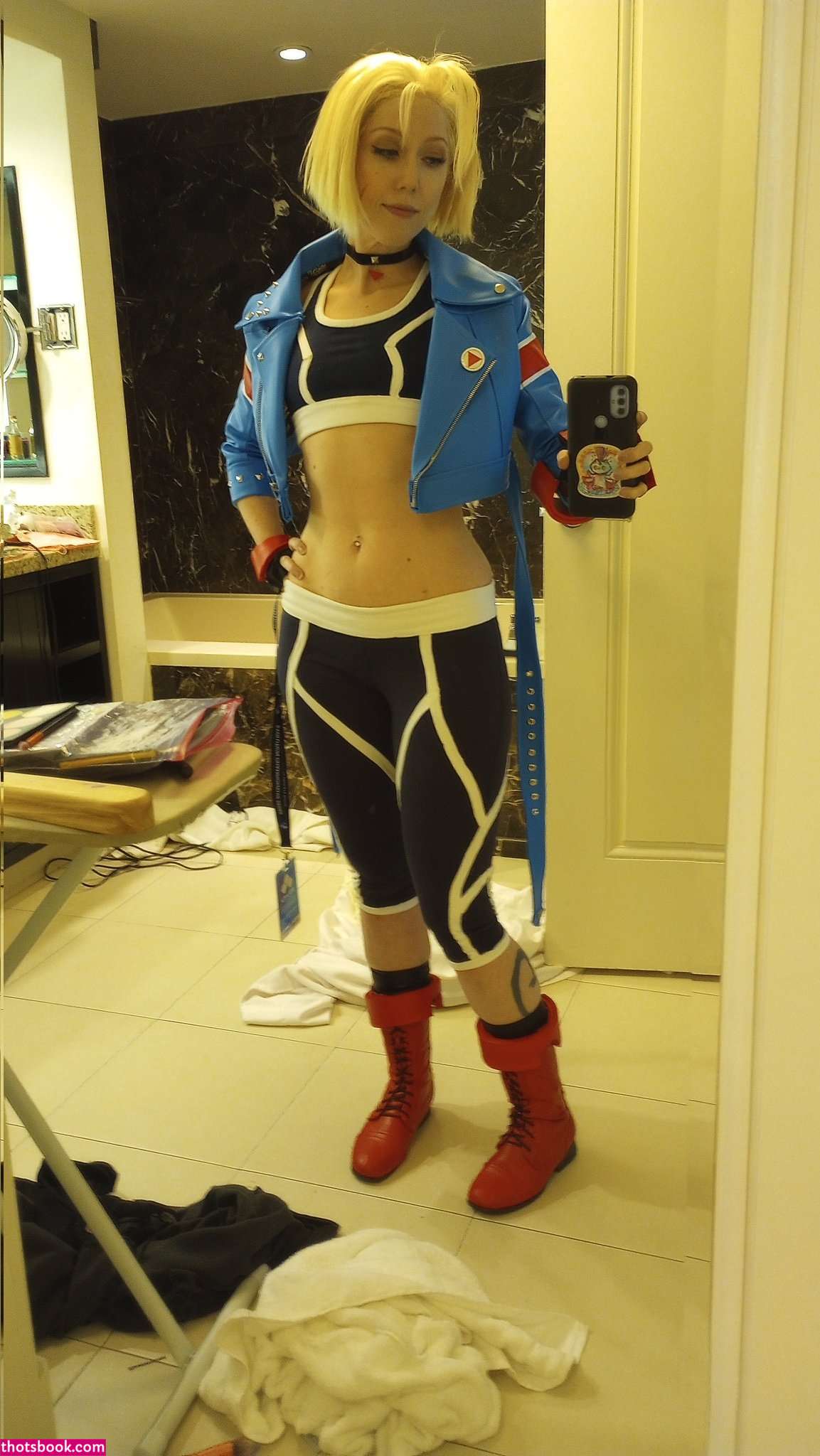 Ikuy Cosplayer Photo #106