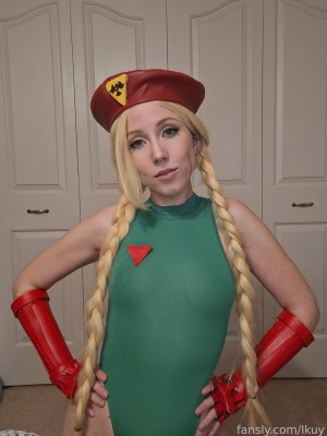 Ikuy Cosplayer Photo #145