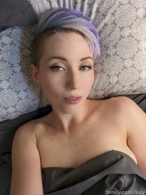 Ikuy Cosplayer Photo #148