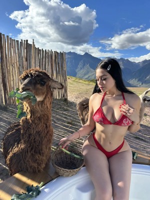 Jailyne Ojeda Photo #205
