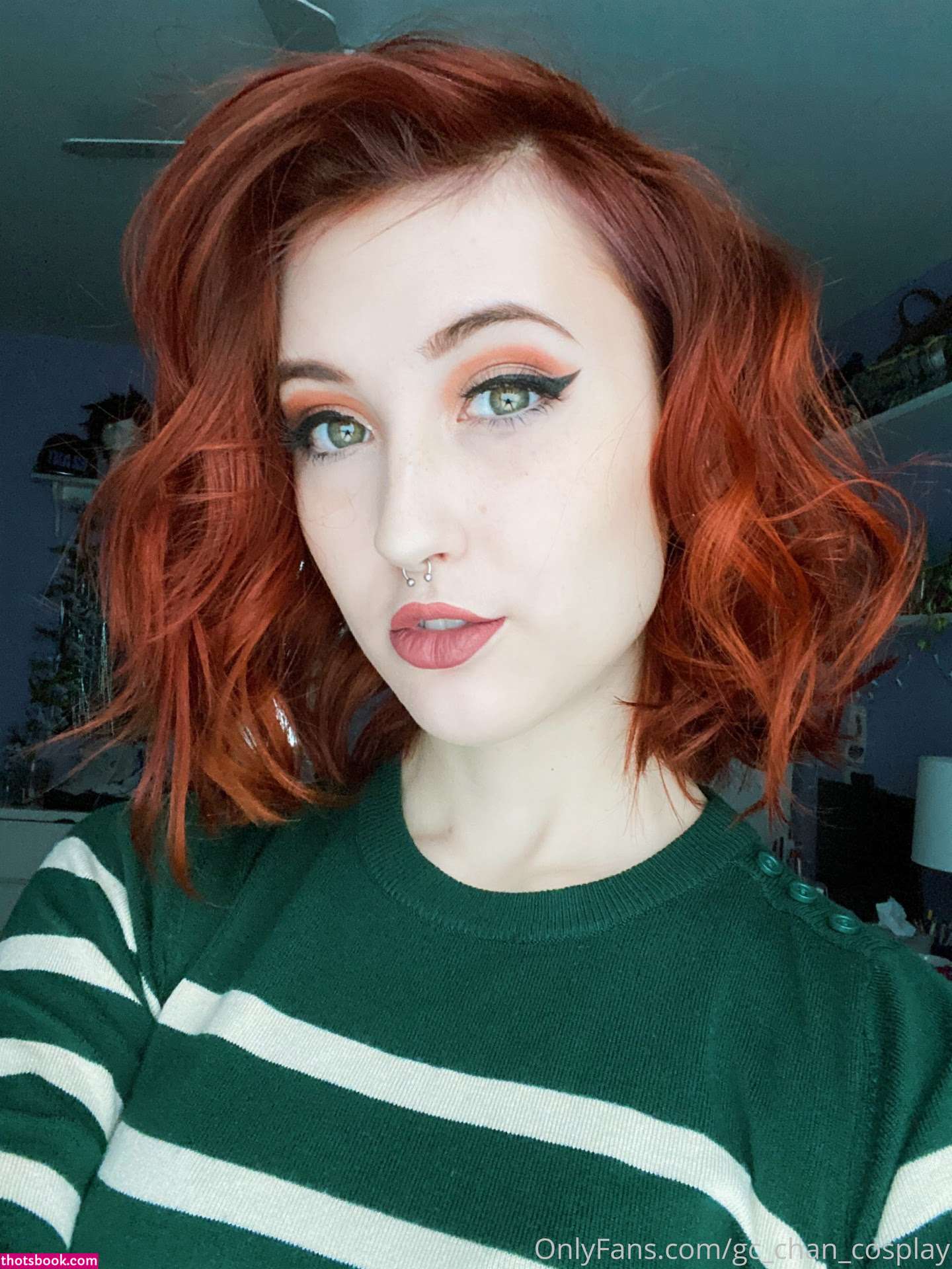 Gillian Foxglove Photo #27