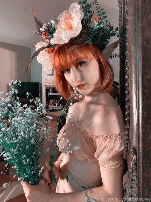 Gillian Foxglove Photo #28