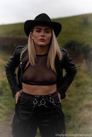 Sadie Gibbs Photo #23