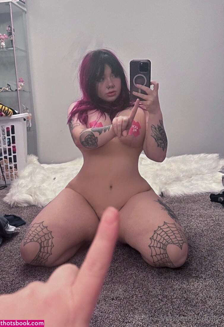 Venomous Dolly Photo #301