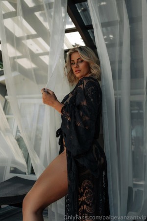 Paige Vanzant Photo #916