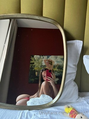 Ellie Leen Photo #740