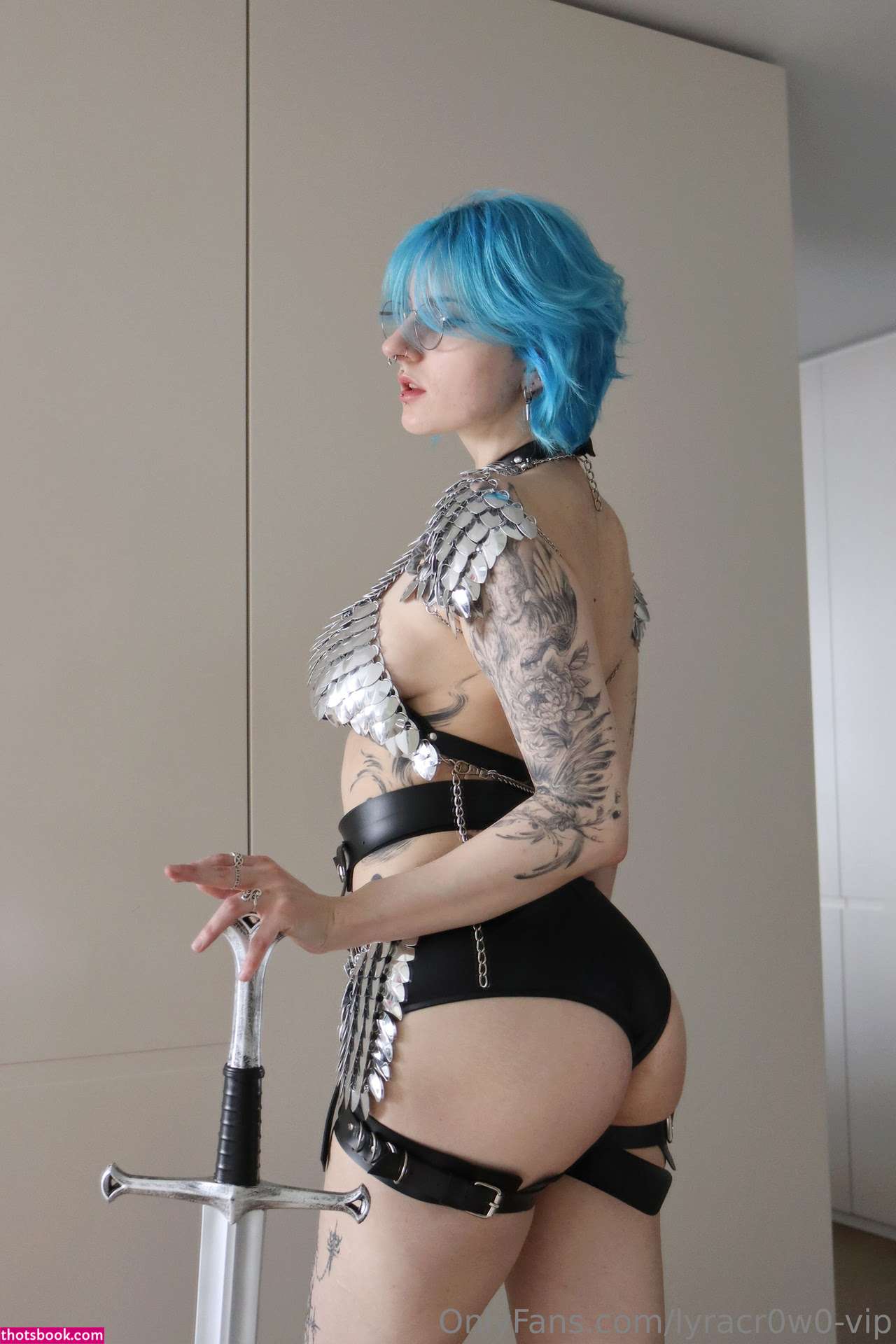 Lyra Crow Photo #632