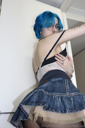 Lyra Crow Photo #626