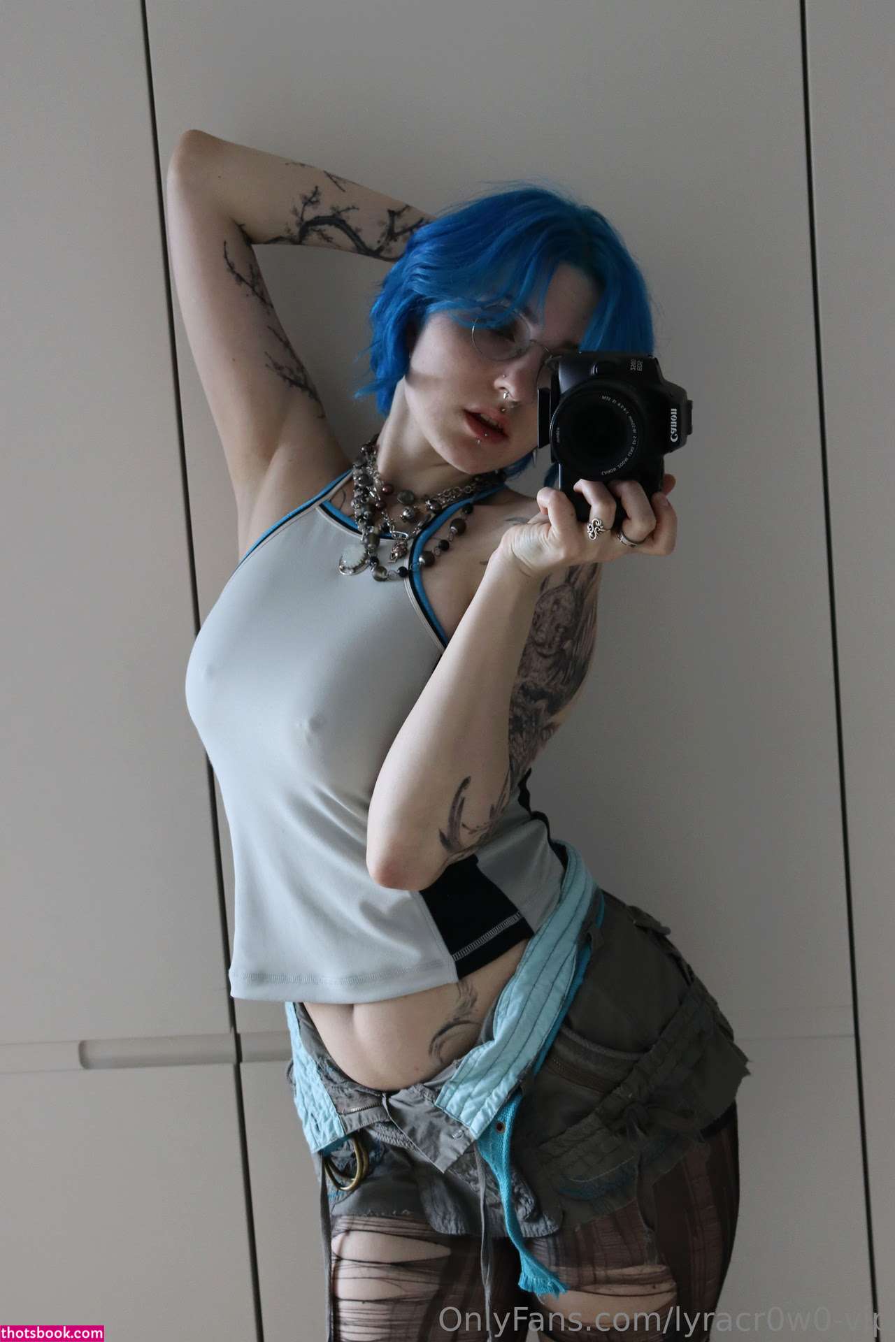 Lyra Crow Photo #645