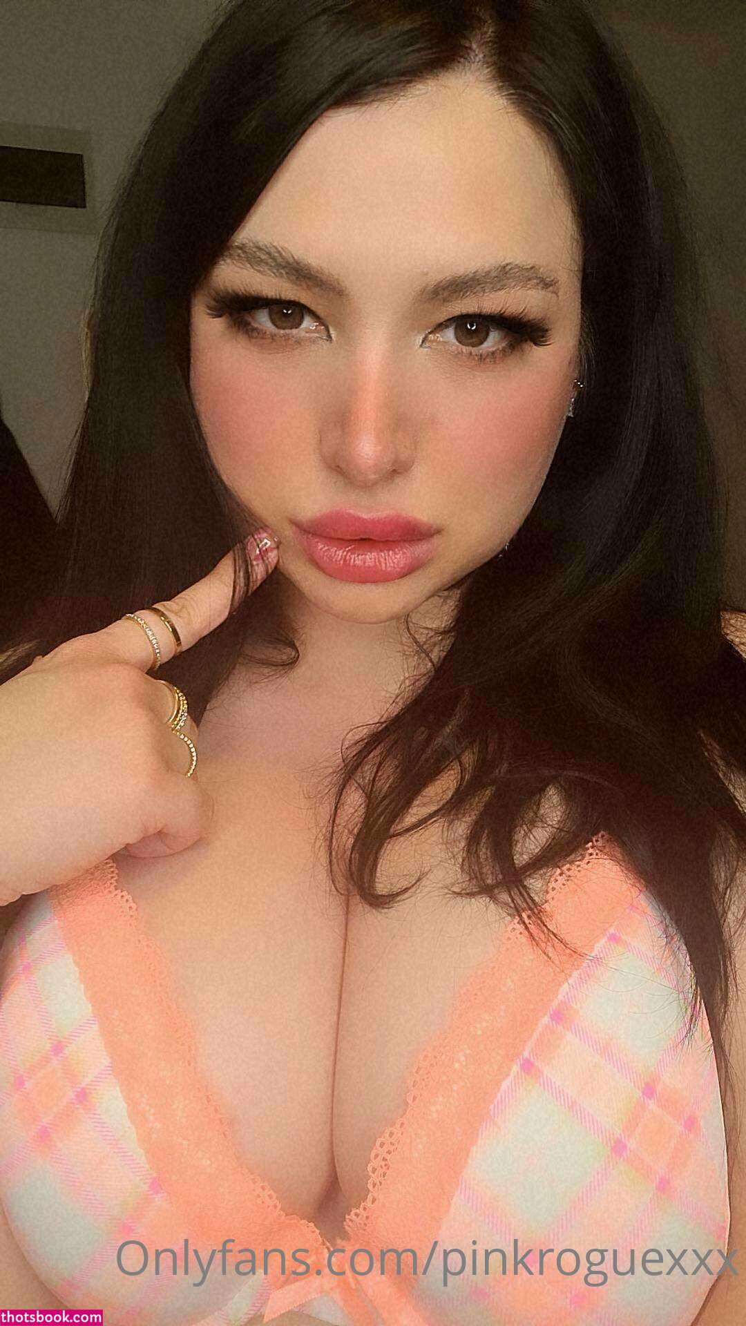 sexyyrogue Photo #13