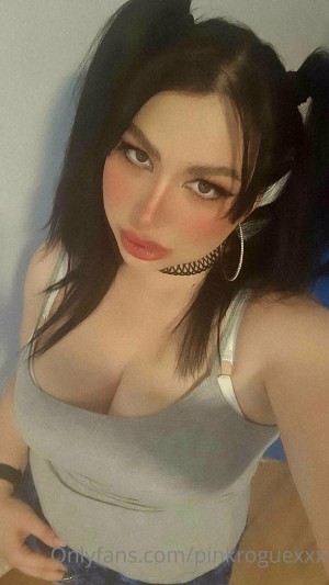 sexyyrogue Photo #17