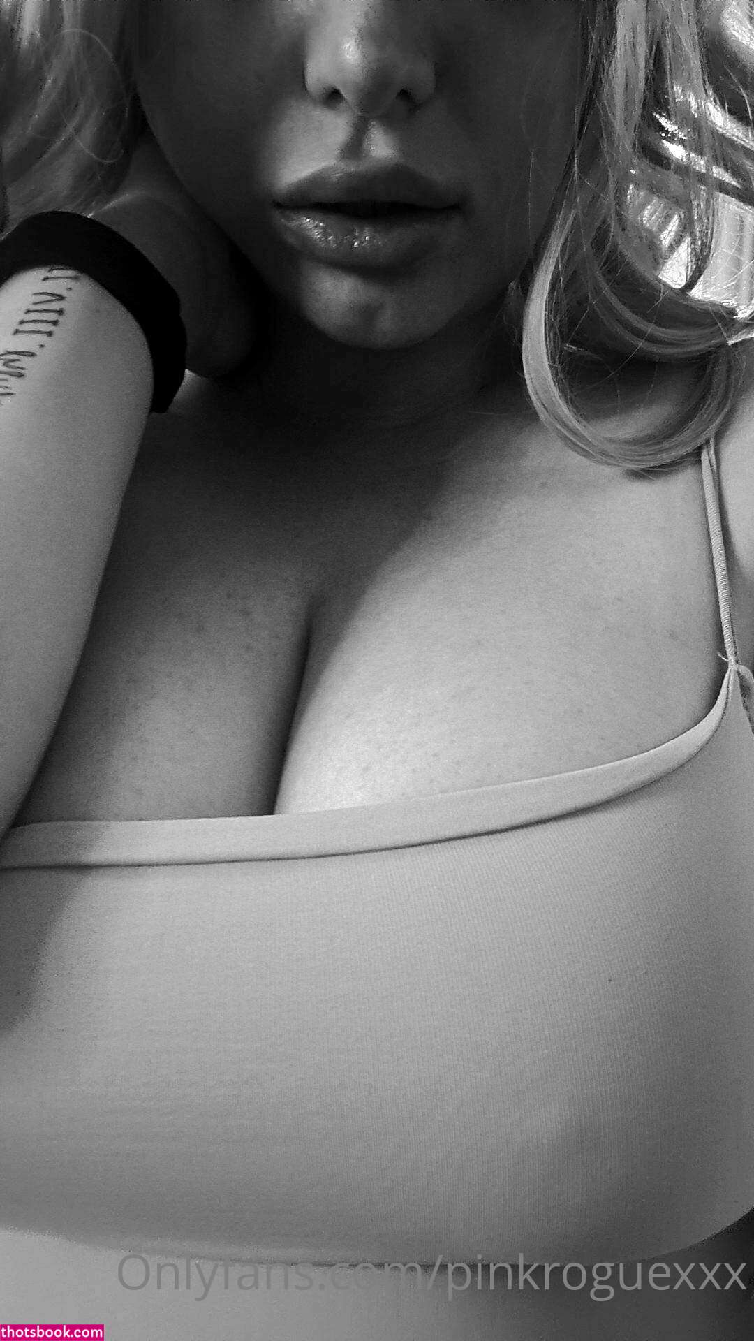 sexyyrogue Photo #28