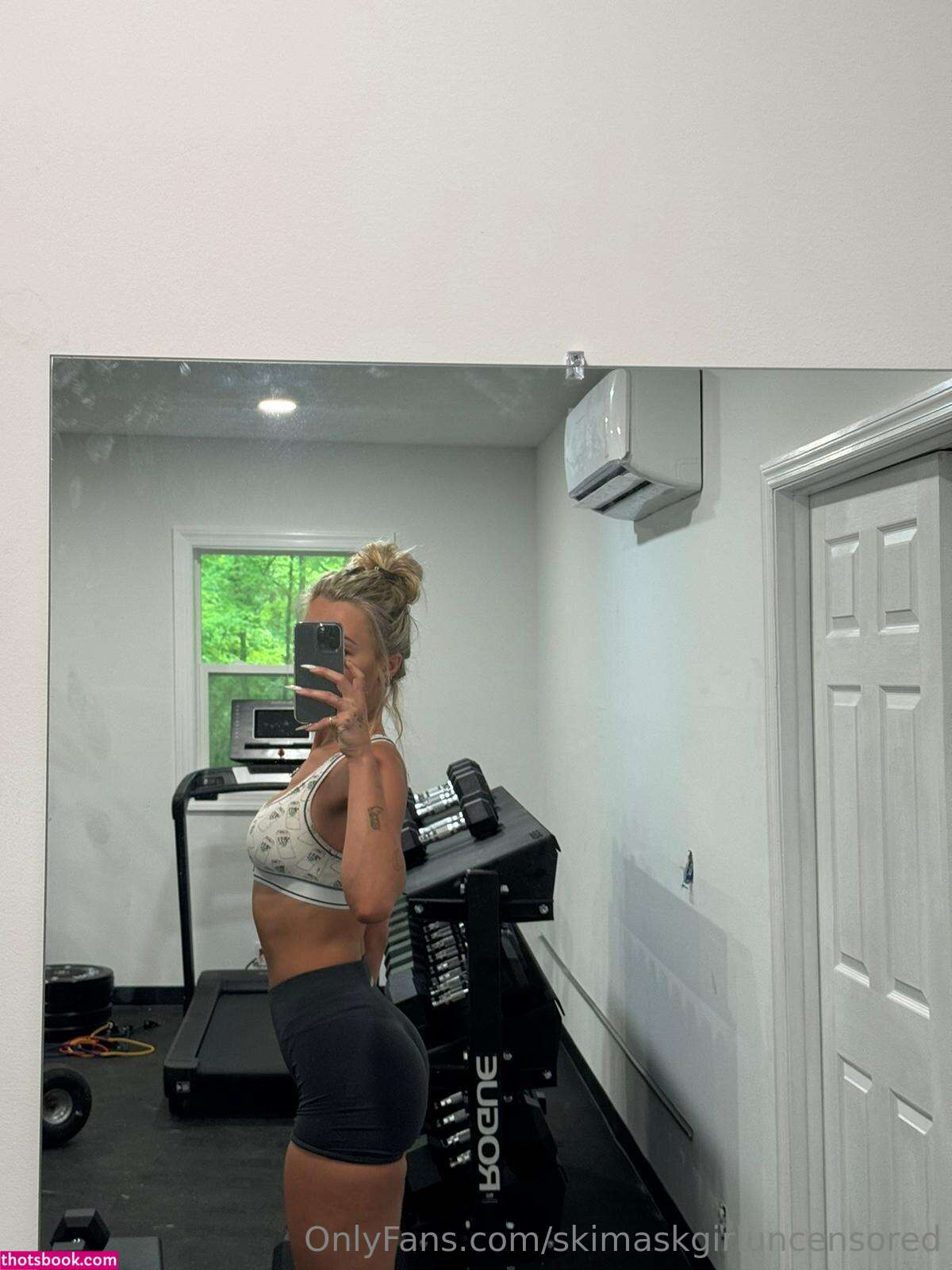 Briana Armbruster Photo #425