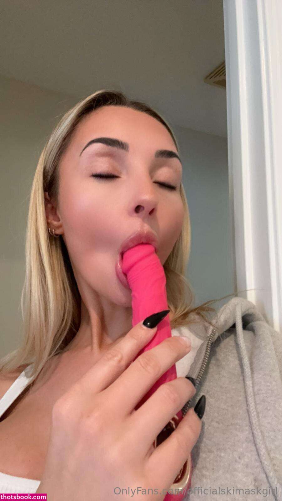 Briana Armbruster Photo #479