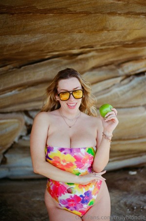 Avalon Hope Photo #142