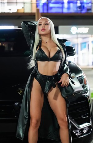 Daniella Chavez Photo #38