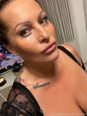 Laura Orsolya Photo #119