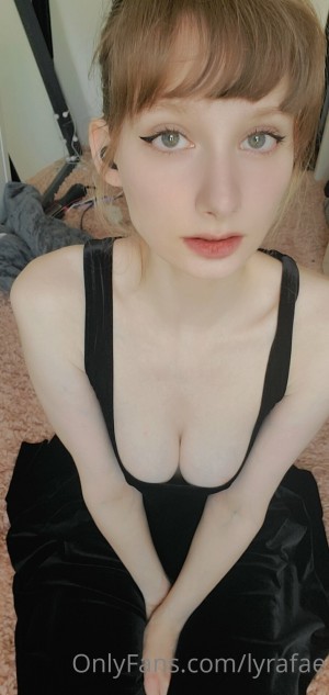 Lyra Fae Photo #22