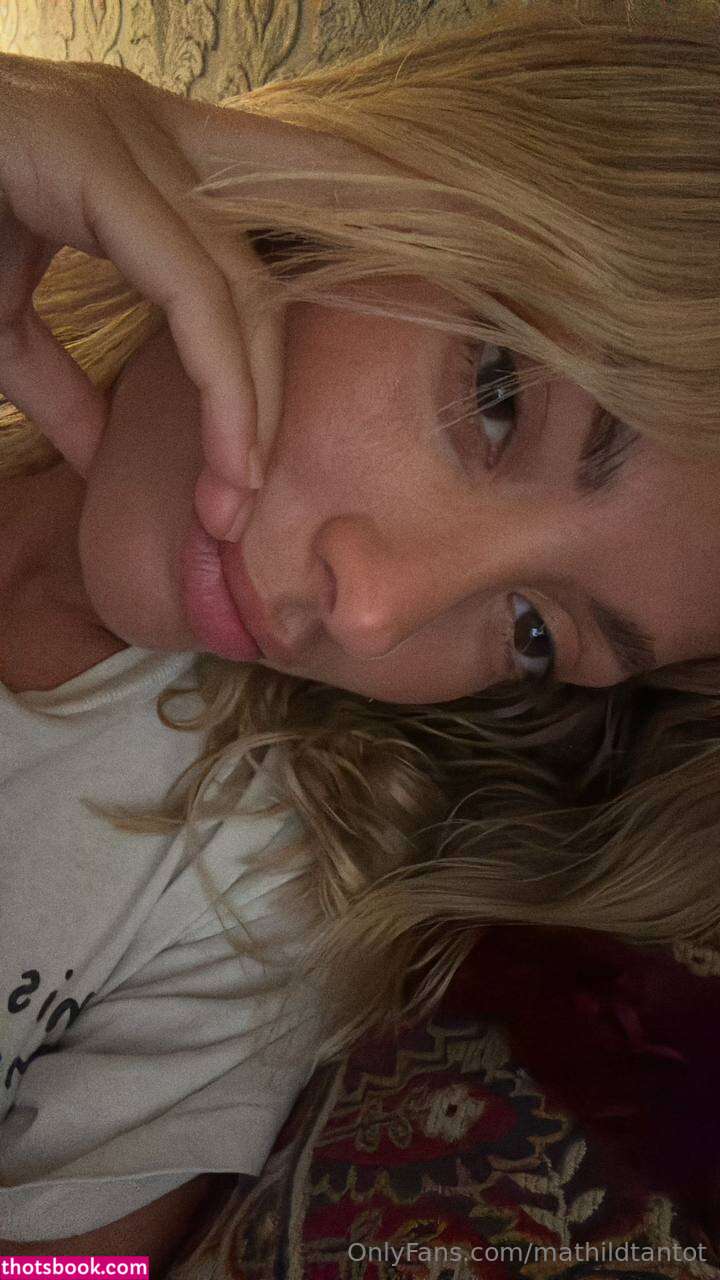 Tantot Twins Photo #246