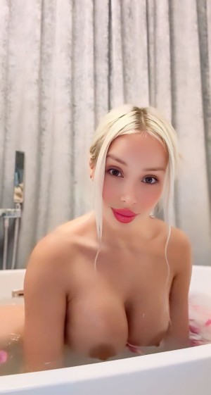 Daniella Chavez Photo #136