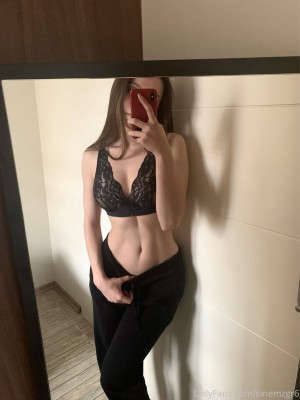 Sinem Ozgur Photo #14