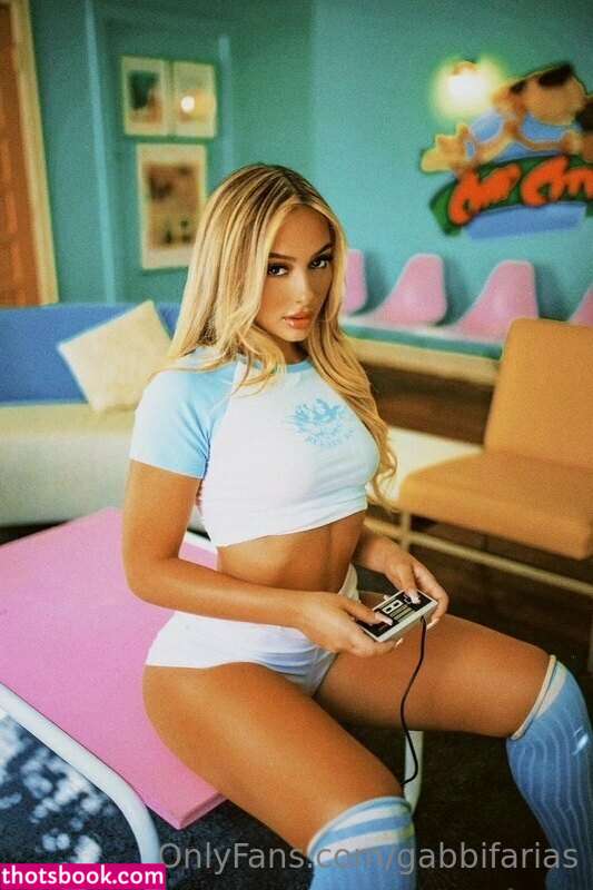 Gabriella Farias Photo #163