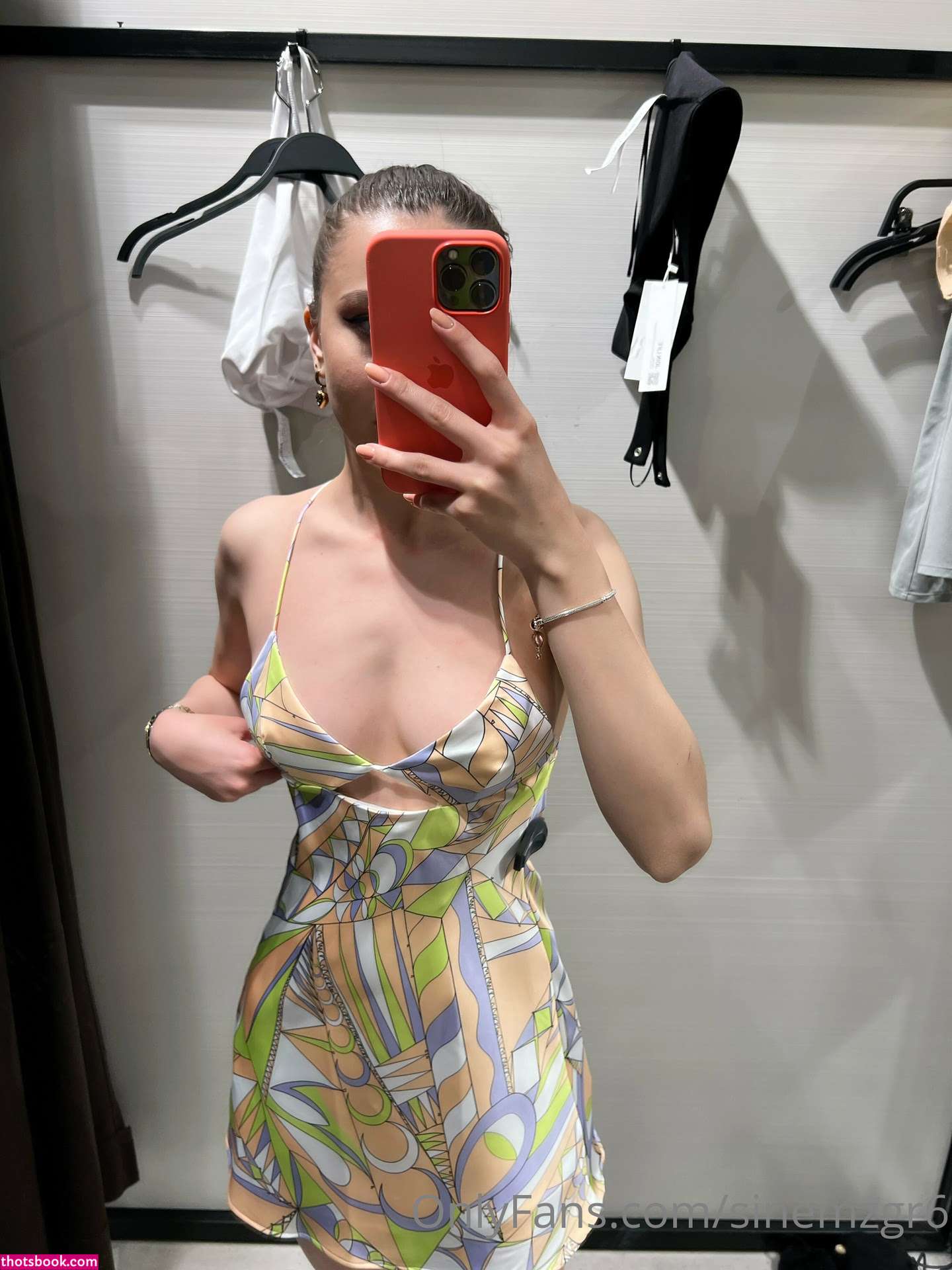 Sinem Ozgur Photo #82