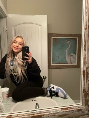 Kylie Page Photo #172