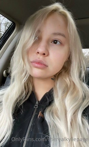 Kylie Page Photo #180