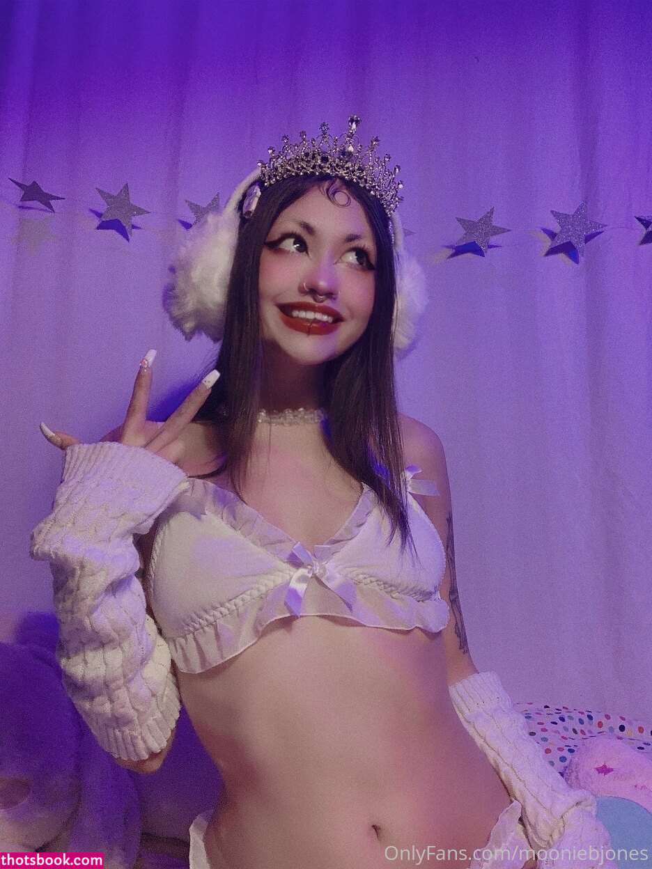 mooniebjones Photo #46