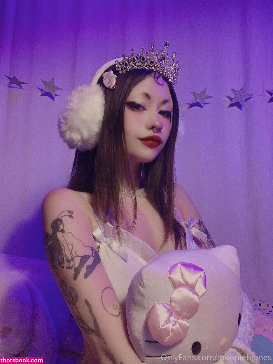 mooniebjones Photo #81