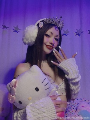 mooniebjones Photo #109