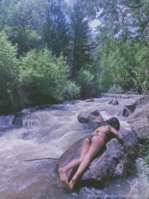 mooniebjones Photo #166