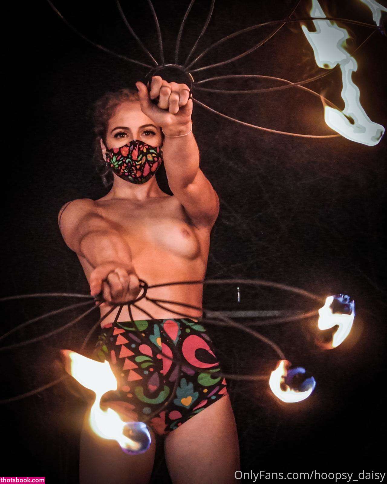 Hoopsydaisy Photo #124