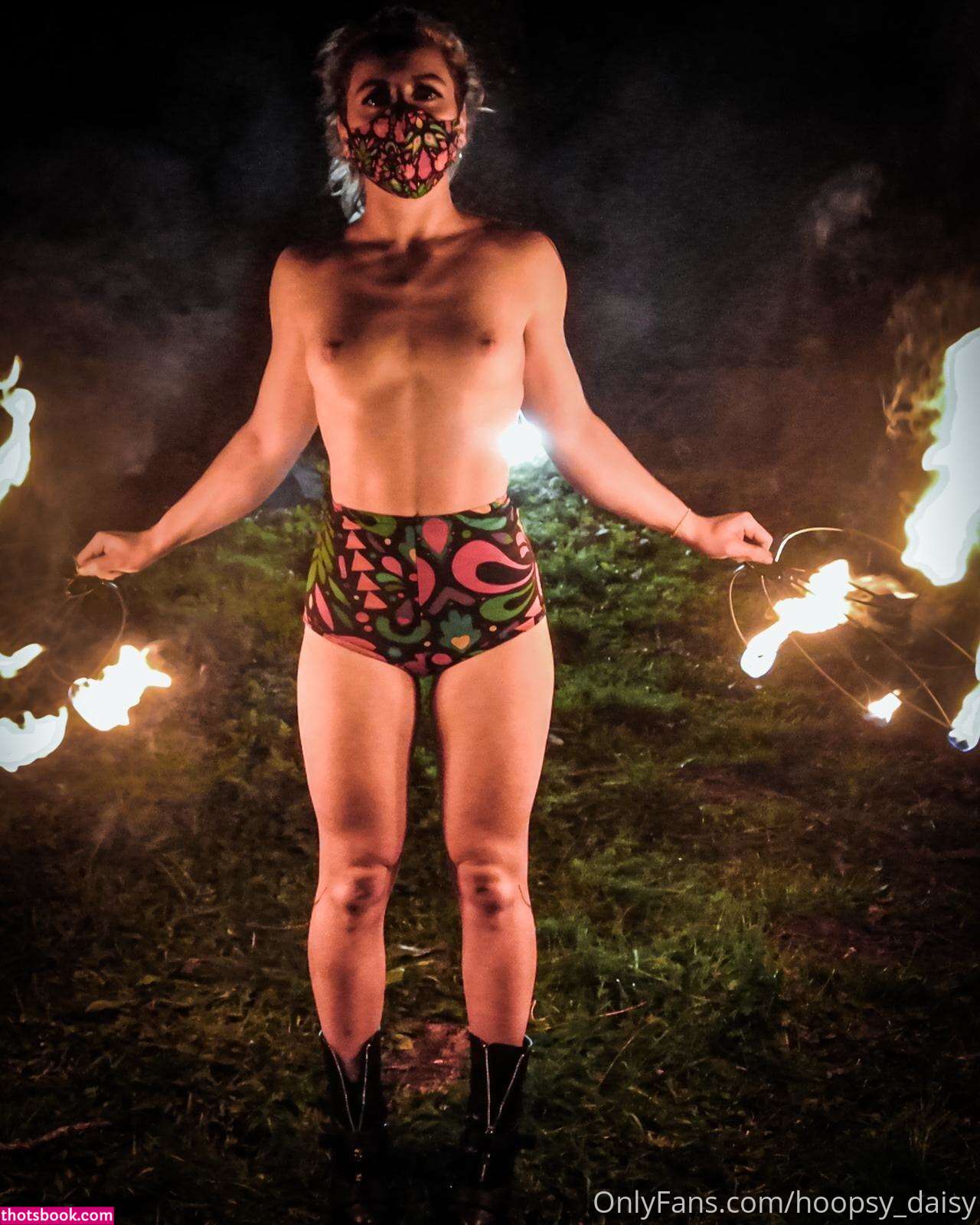 Hoopsydaisy Photo #132
