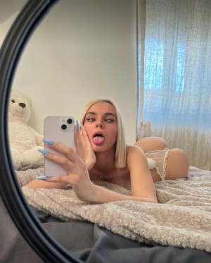 Lina Cutts Miller Photo #31