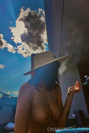 Janice Griffith Photo #190