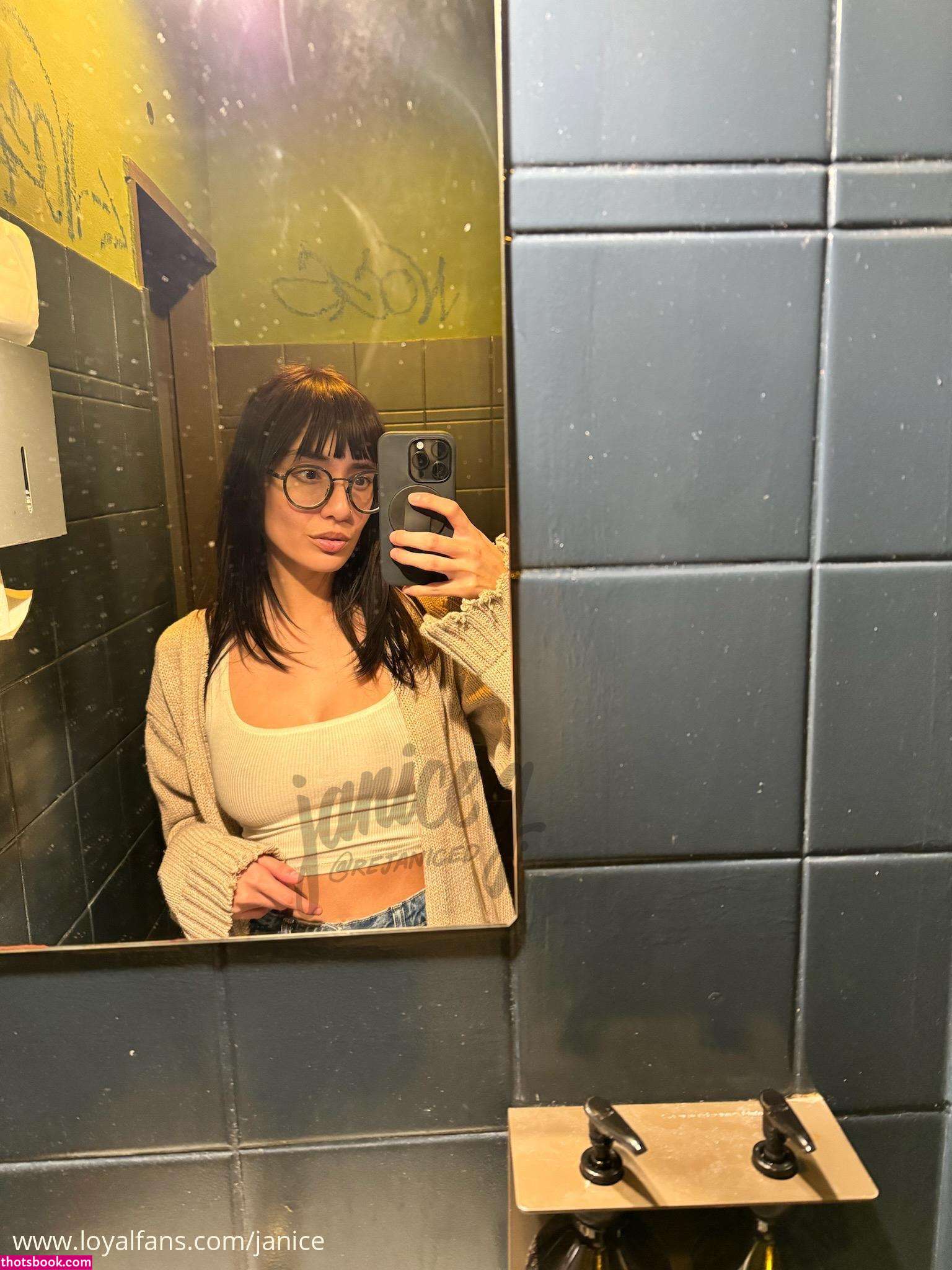 Janice Griffith Photo #294