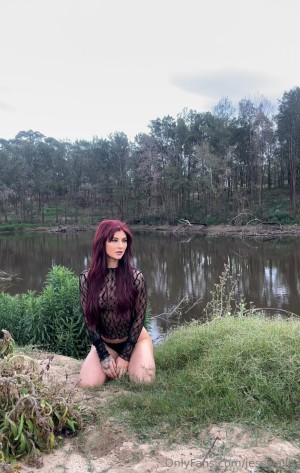 Jess Wallis Photo #132