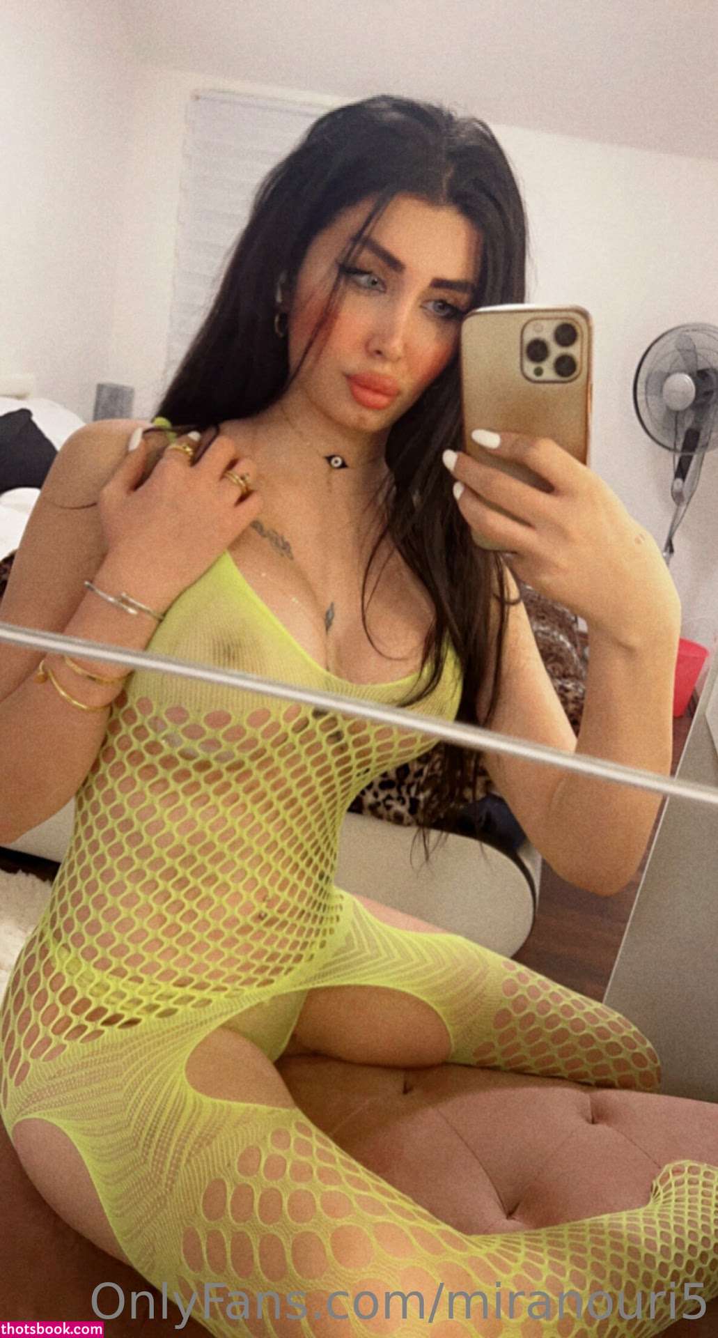 Mira Nouri Photo #40