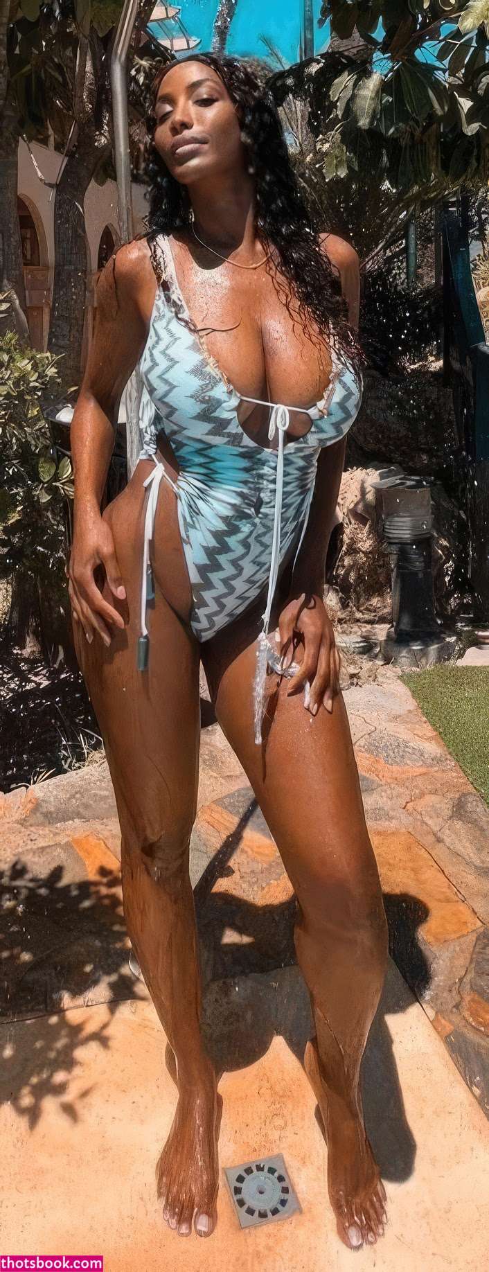 Ainett Stephens Photo #18