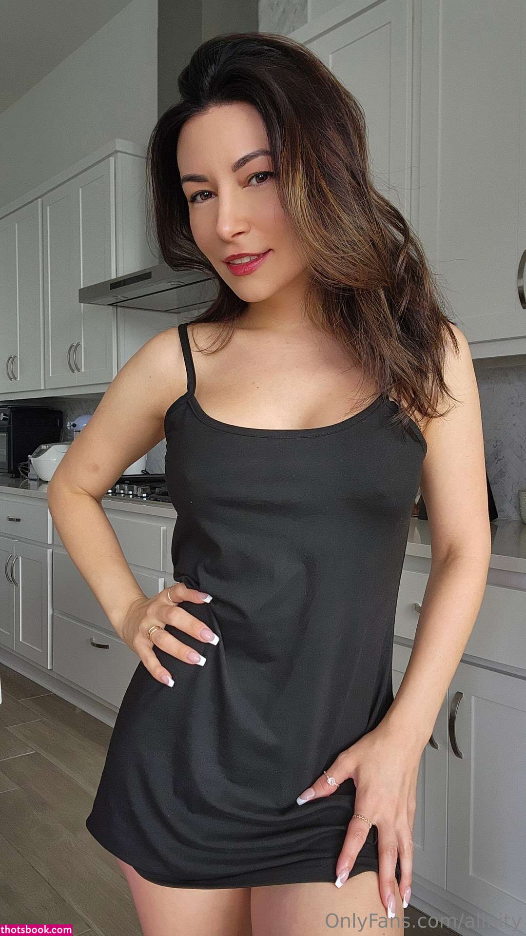 Alinity Photo #1535
