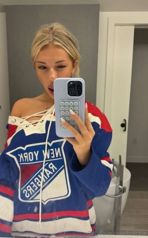 Breckie Hill Photo #410