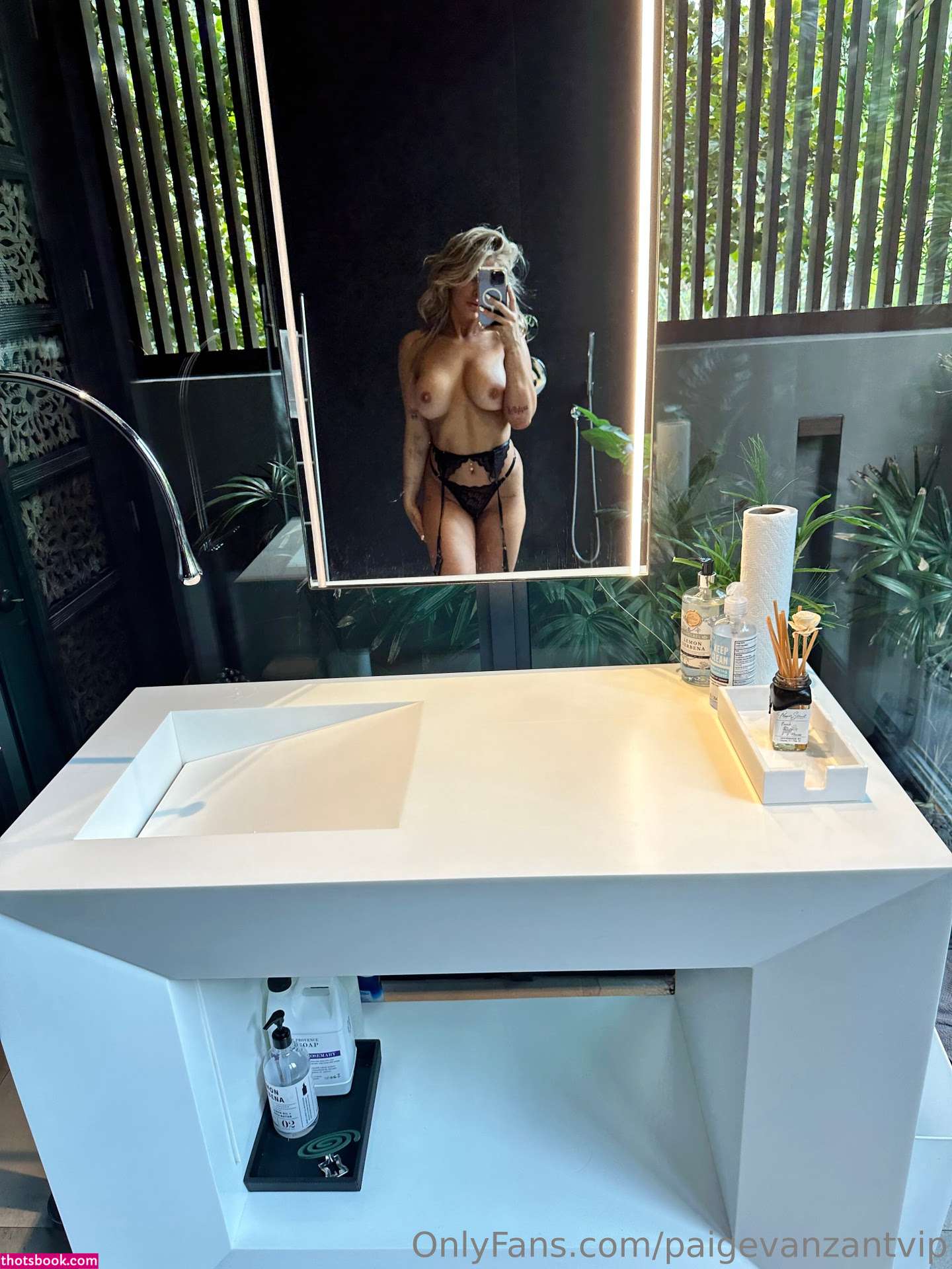 Paige Vanzant Photo #869