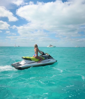 Hailey Sigmond Photo #9