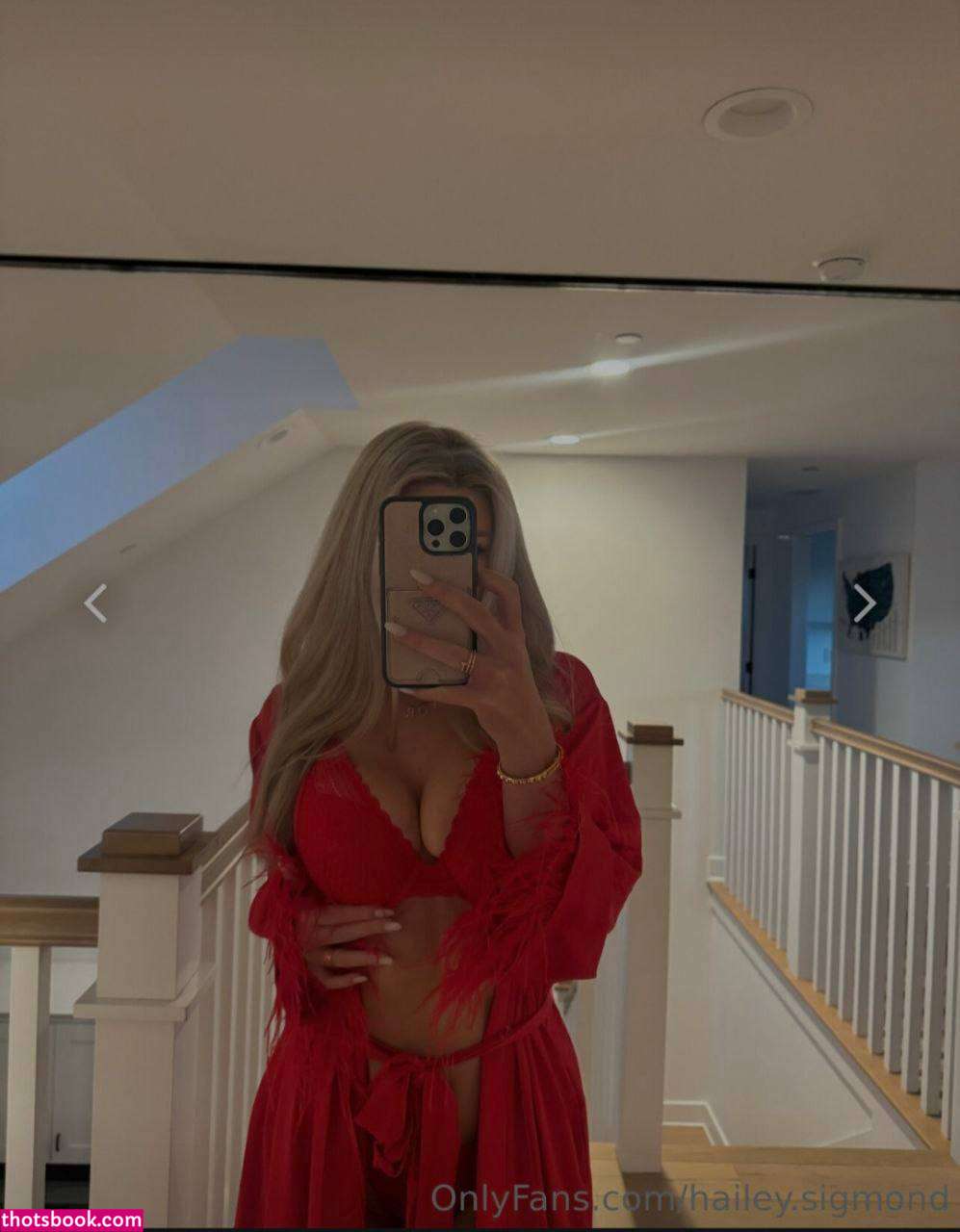 Hailey Sigmond Photo #10