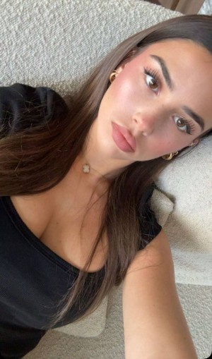 Leah Halton Photo #29