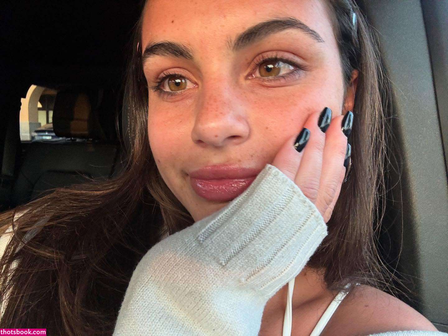 Sarabella Harris Photo #13