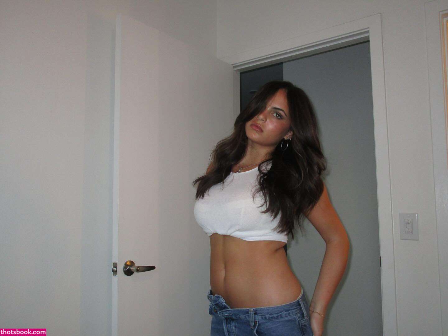 Sarabella Harris Photo #15