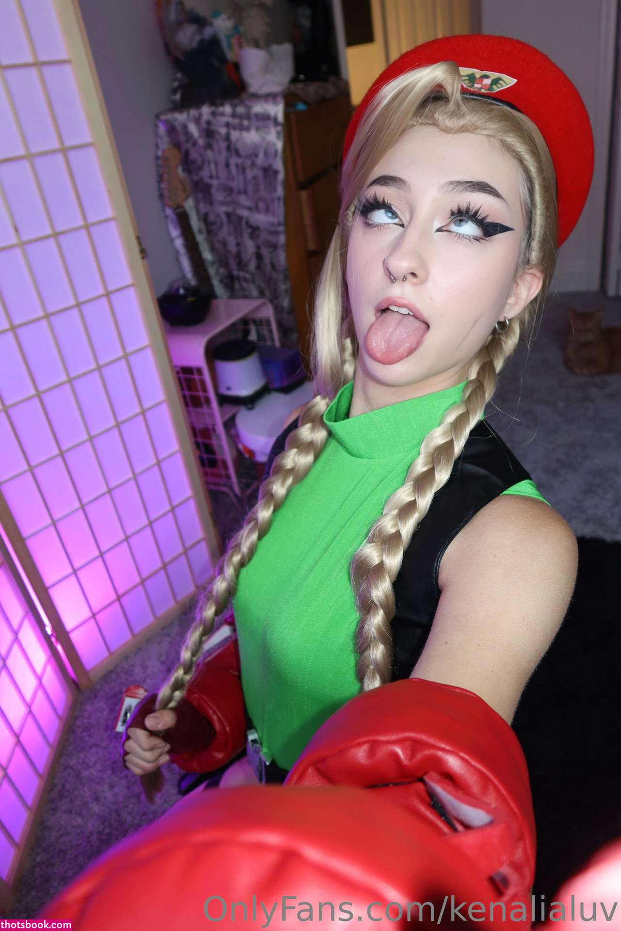 Julia Neis Photo #36